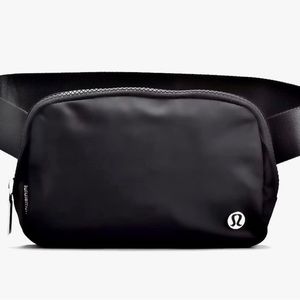 Lululemon everywhere belt bag - Black
